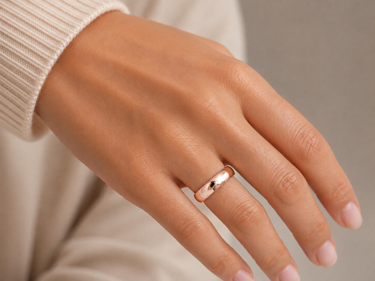 6mm Domed Wide Band – Classic Fit in solid gold, view 10