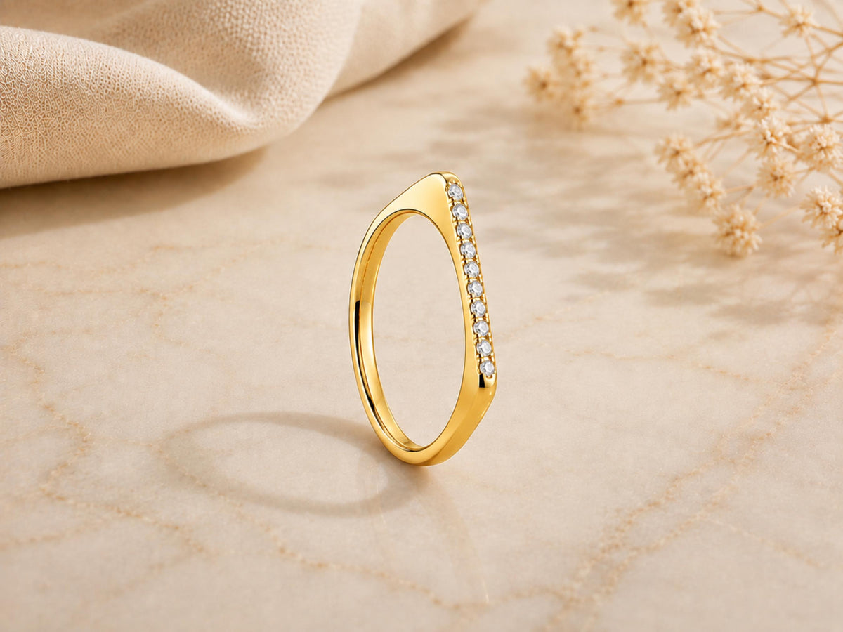 Pavé Lab-Grown Diamond Bar Ring – 1.5mm in solid gold, view 5