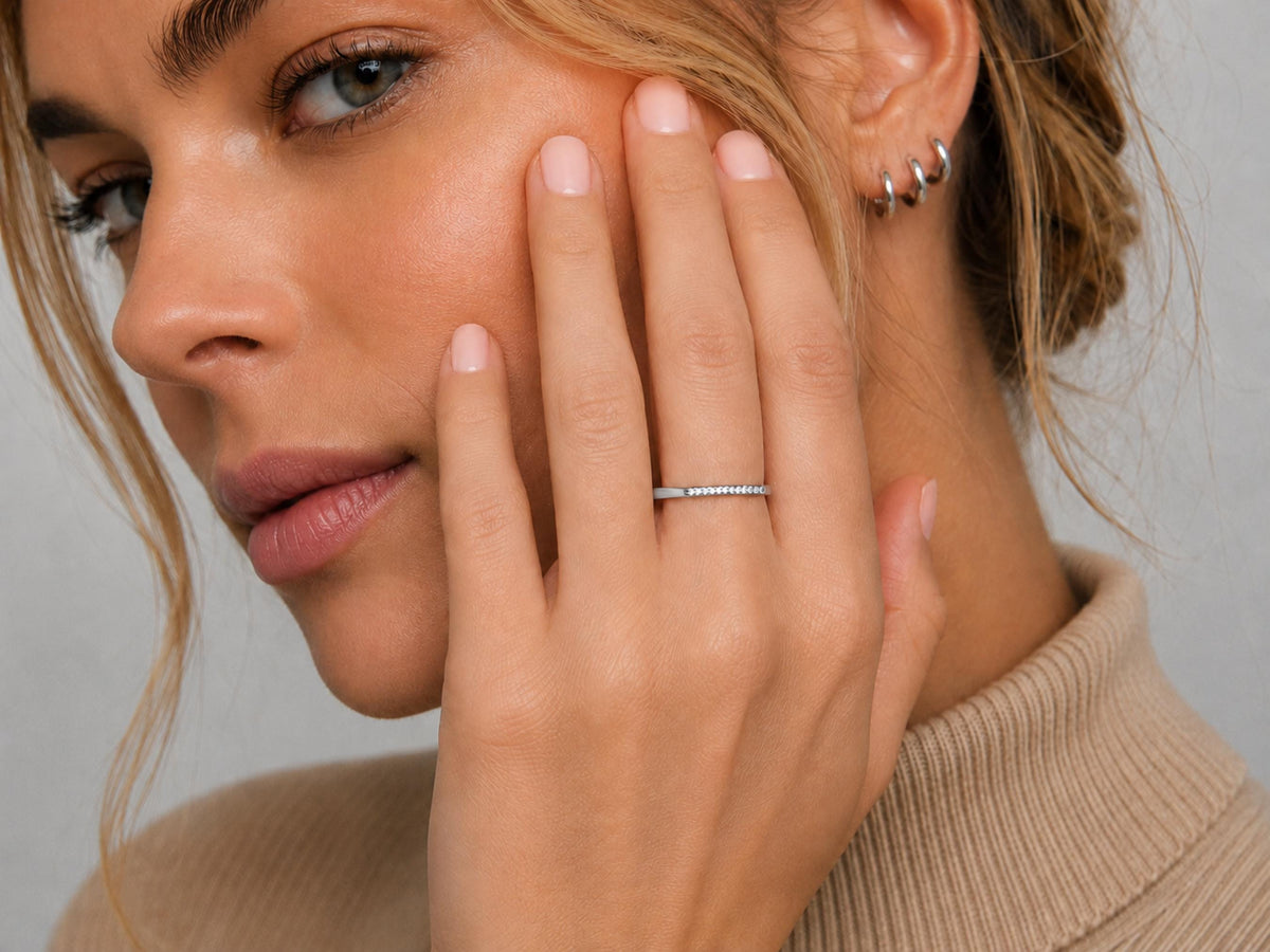 Pavé Lab-Grown Diamond Bar Ring – 1.5mm in solid gold, view 10