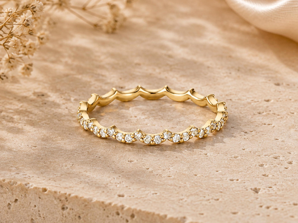 Scalloped Stacking Ring Set – 2 Rings in solid gold, view 8