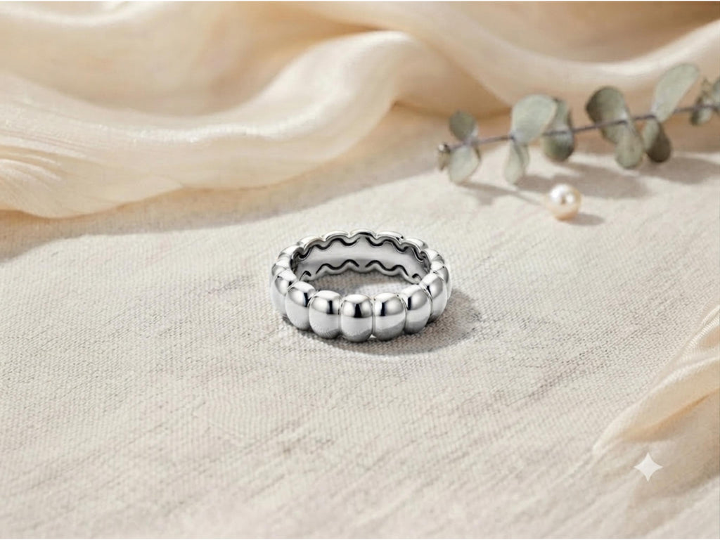 Bubble and Scallop Ring Set – 6.2mm in solid gold, view 8