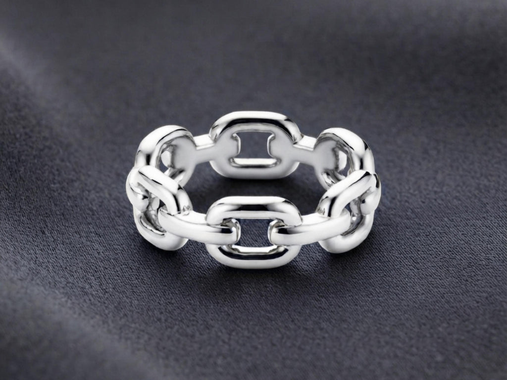 Chunky Chain Link Ring – 6.5mm in solid gold, view 2