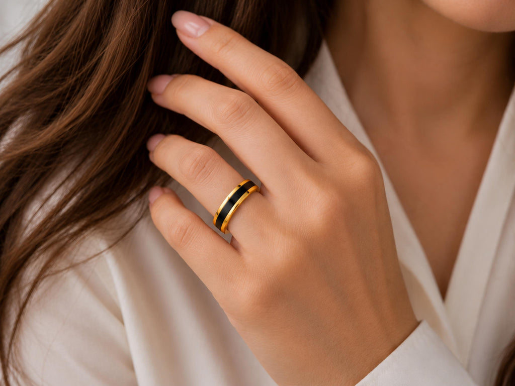 Black Enamel Inlay Band – 6mm Unisex in solid gold, view 8
