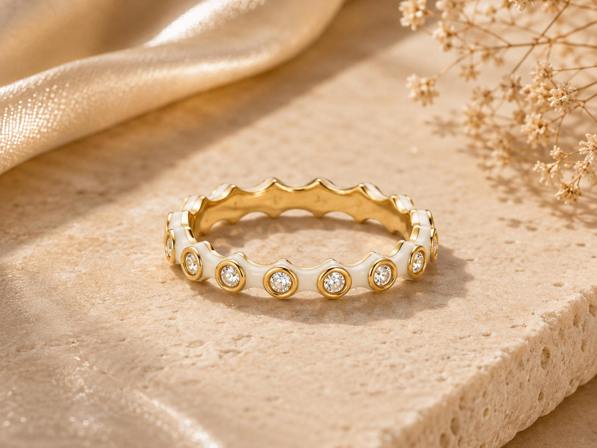 White Enamel Scalloped Stacking Ring – 3.3mm in solid gold