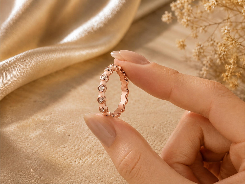 White Enamel Scalloped Stacking Ring – 3.3mm in solid gold, view 9