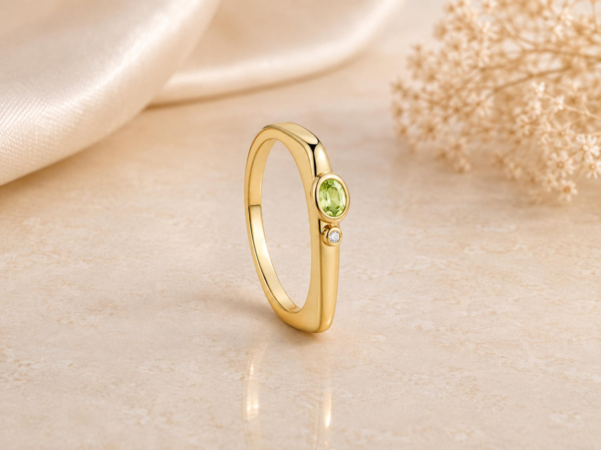 Green Stone Bar Ring – 1.5mm in solid gold, view 5