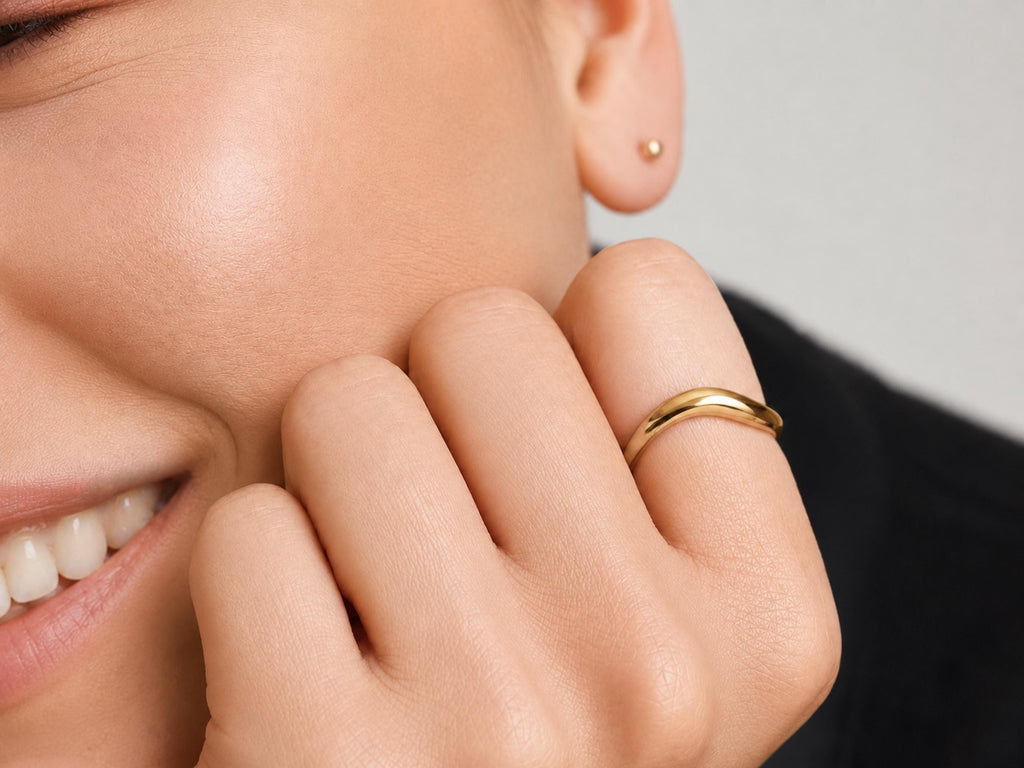 Sculpted Wave Ring – 3mm in solid gold, view 4