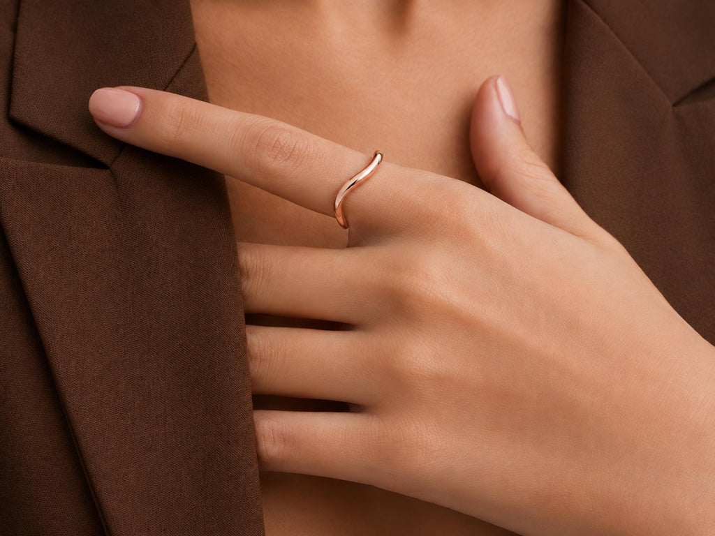 Sculpted Wave Ring – 3mm in solid gold, view 7