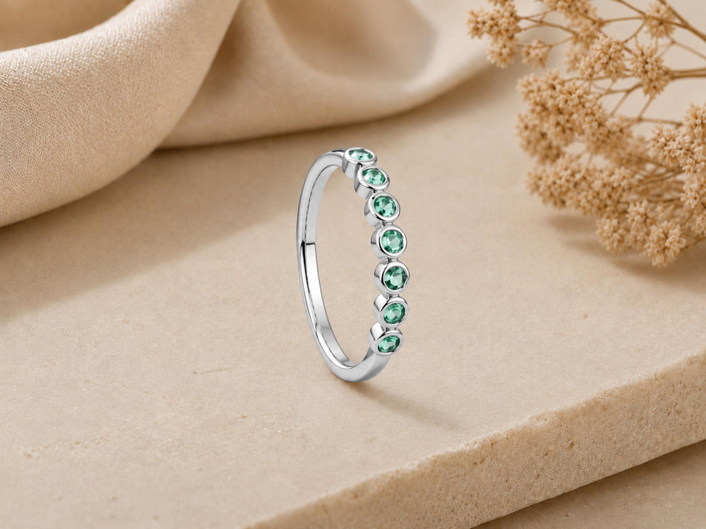 Bezel Emerald Half Eternity Band – 2.5mm in solid gold, view 5