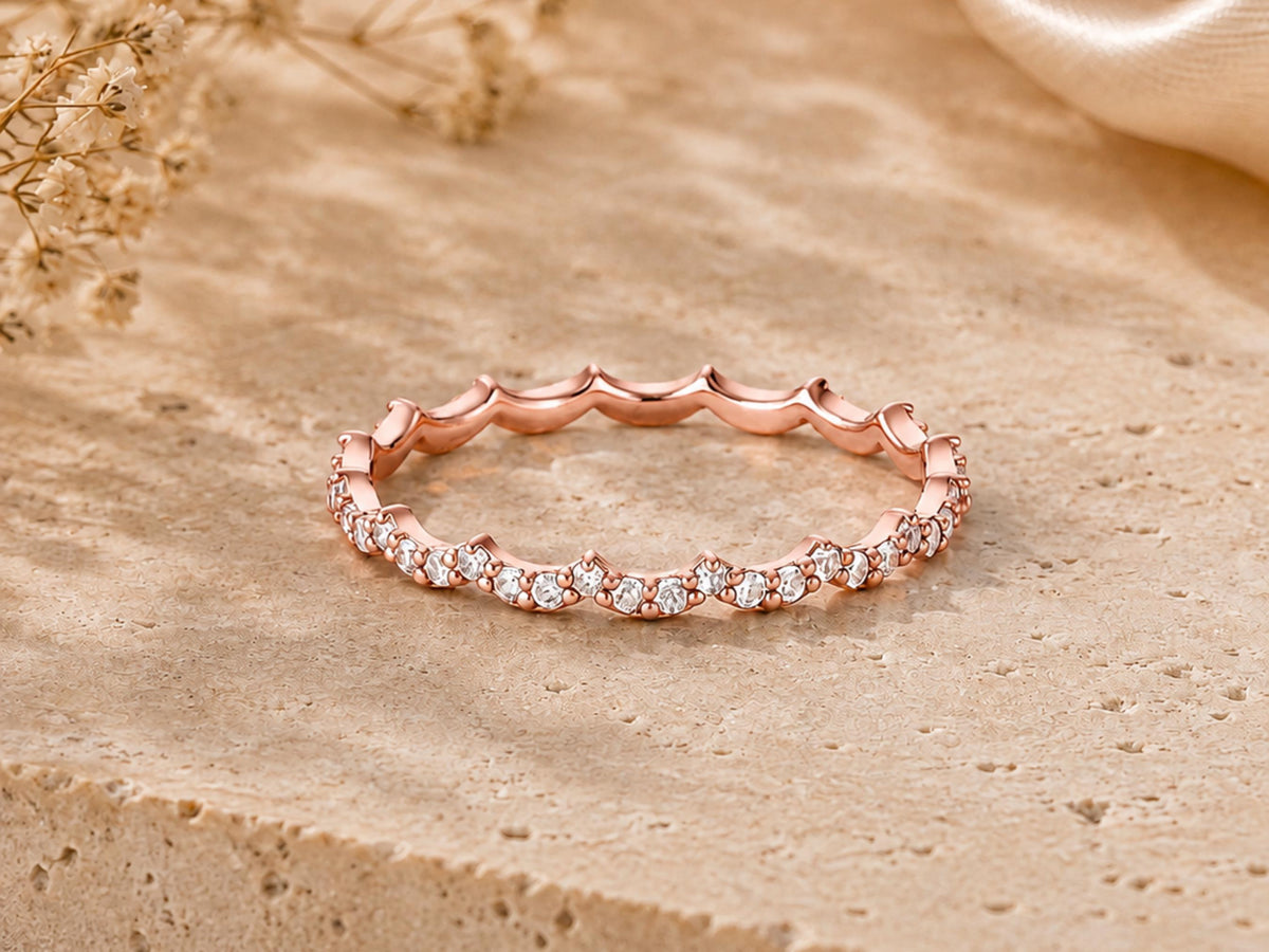Scalloped Stacking Ring Set – 2 Rings in solid gold, view 10
