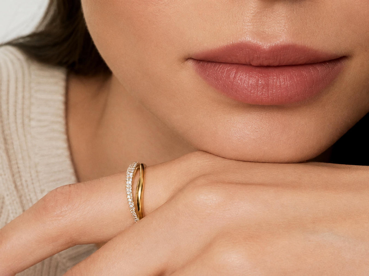 Pavé Lab-Grown Diamond Crossover Ring – 5.5mm in solid gold, view 8