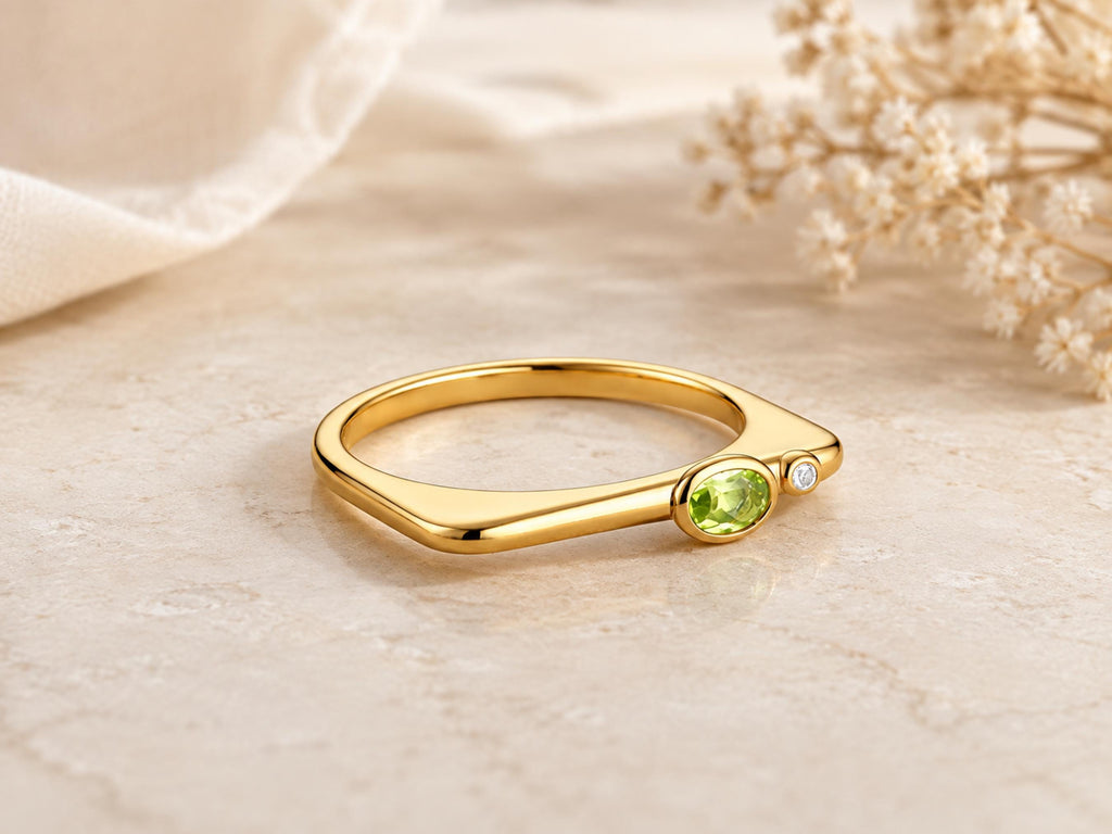 Green Stone Bar Ring – 1.5mm in solid gold, view 2