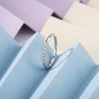 Lab-Grown Diamond Line Ring – 1.3mm in solid gold, view 8