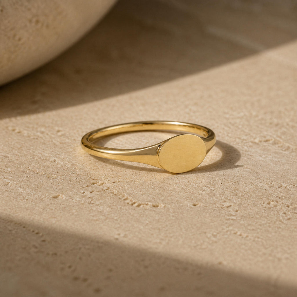 Minimalist Gold Signet Ring – 6mm Pinky Ring in solid gold