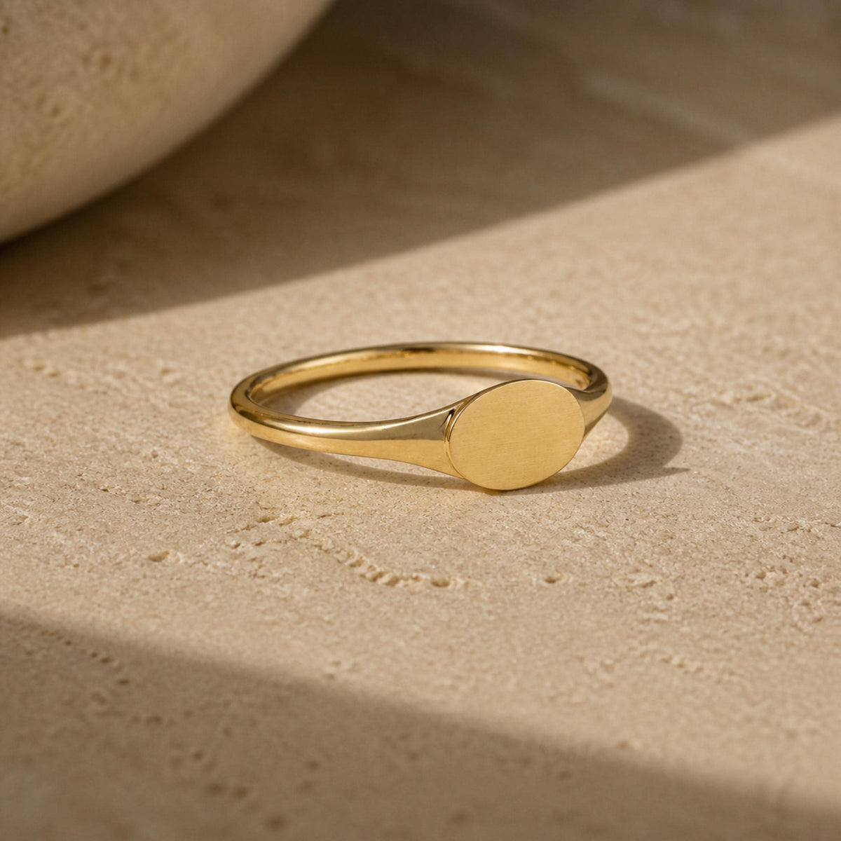 Minimalist Gold Signet Ring – 6mm Pinky Ring in solid gold